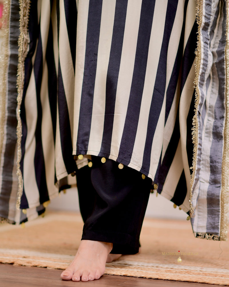 Black Ivory Striped Handwork Muslin Kaftan Set