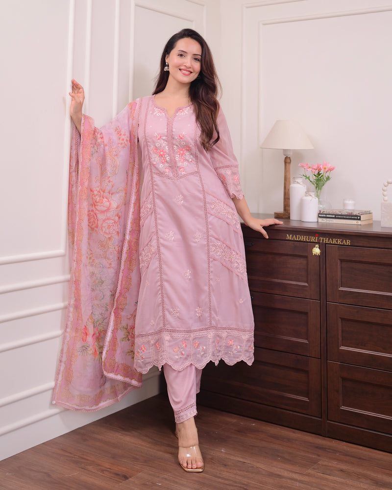 Mauve Threadwork Organza Pakistani Suit