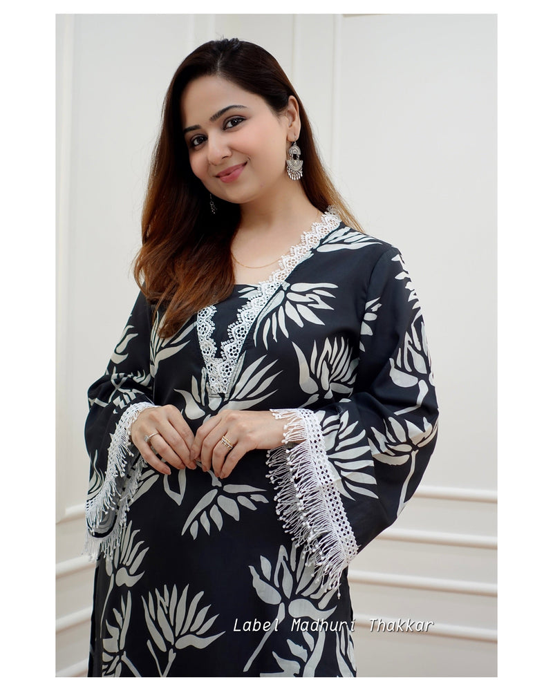 Black Muslin Floral Lace Kurta Set