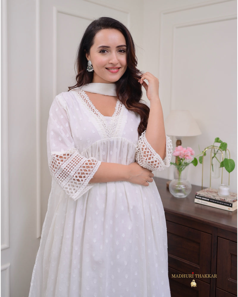 White A Line Mul Cotton Lace Pakistani Suit