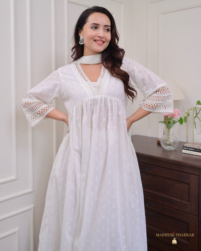 White A Line Mul Cotton Lace Pakistani Suit