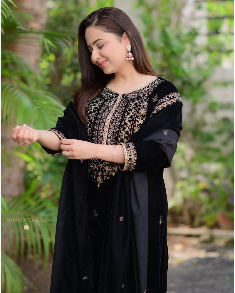 Black Golden Handwork Premium Velvet Suit