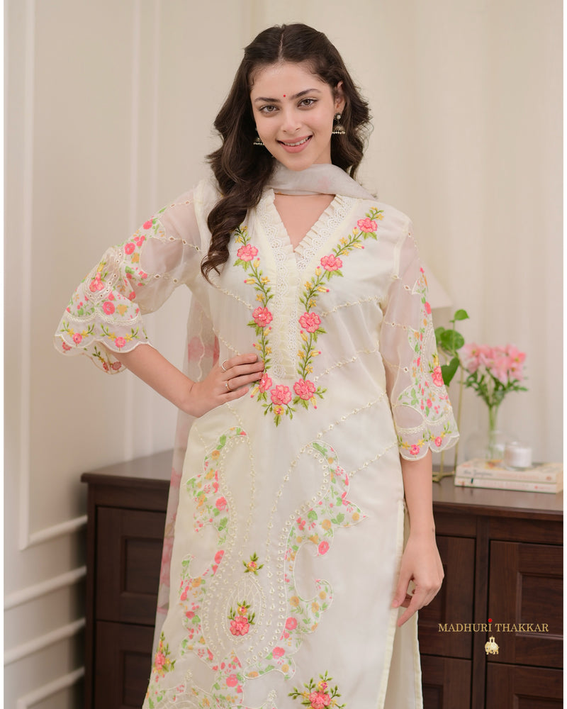 Ivory Karachi Organza Threadwork Festive Suit