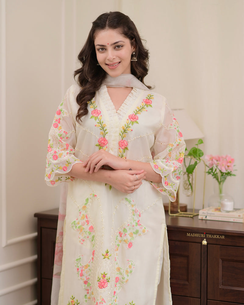 Ivory Karachi Organza Threadwork Festive Suit