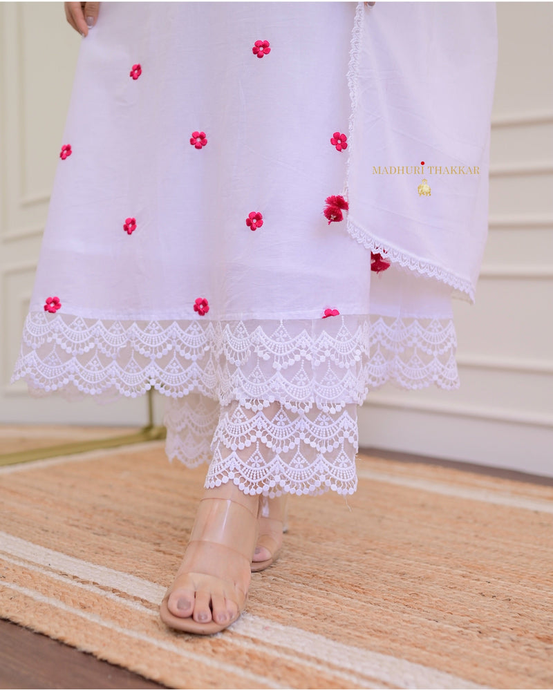 Ivory-Red Embroidered Flower Mul Cotton Suit