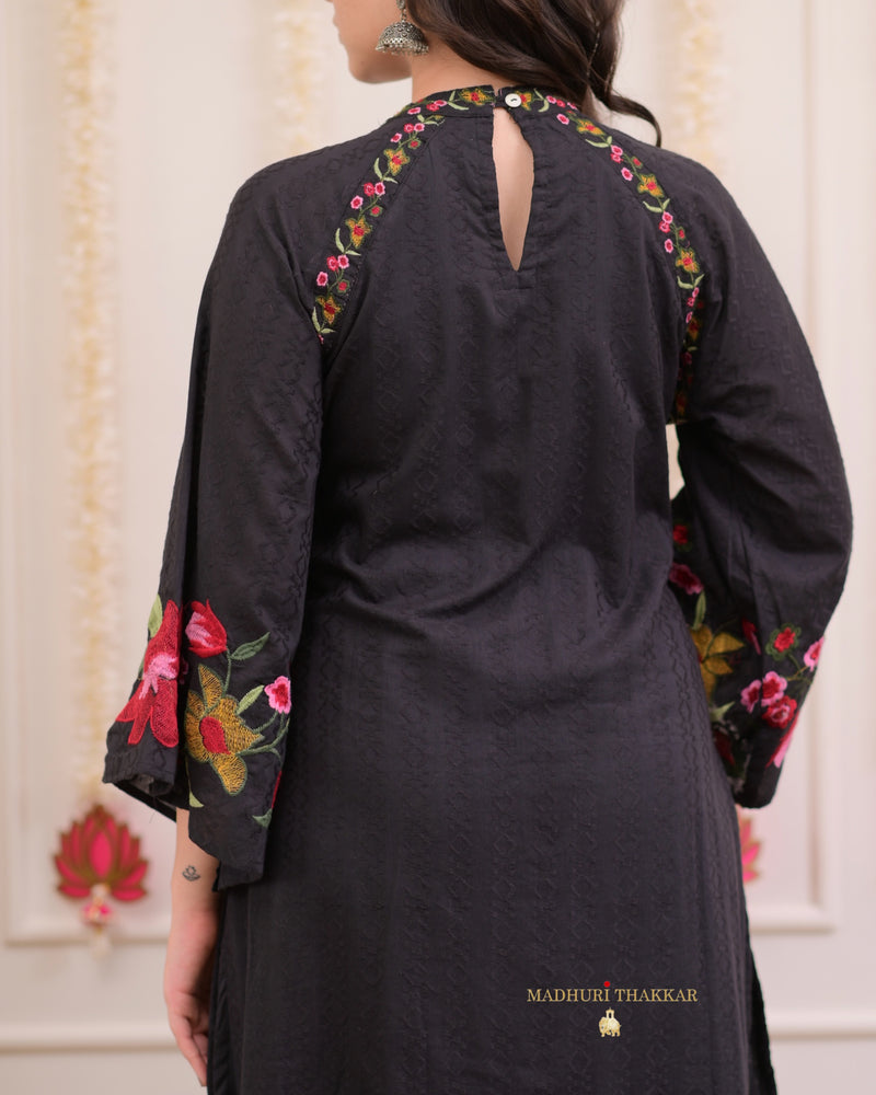 Black Thread Embroidered Pakistani Suit