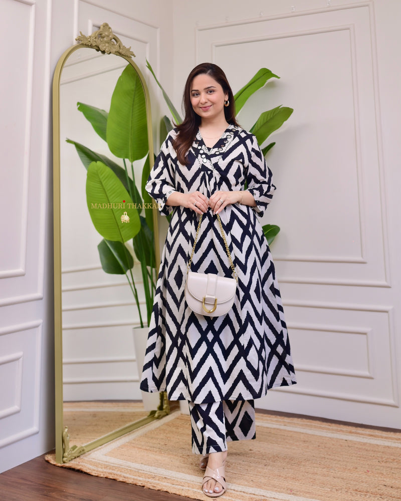 Black White Ikat Kantha Cotton Palazzo Set