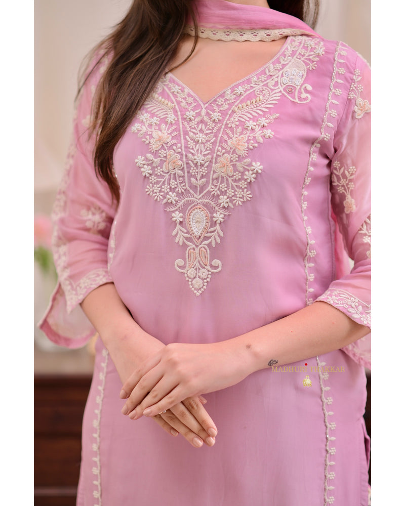 Lilac Threadwork Premium Organza Pakistani Suit