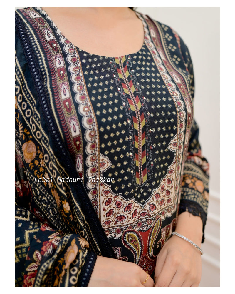 Black-Maroon Digital Print Pakistani Suit