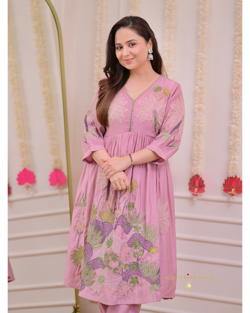 Onion Pink A Line Threadwork Cotton Silk Suit