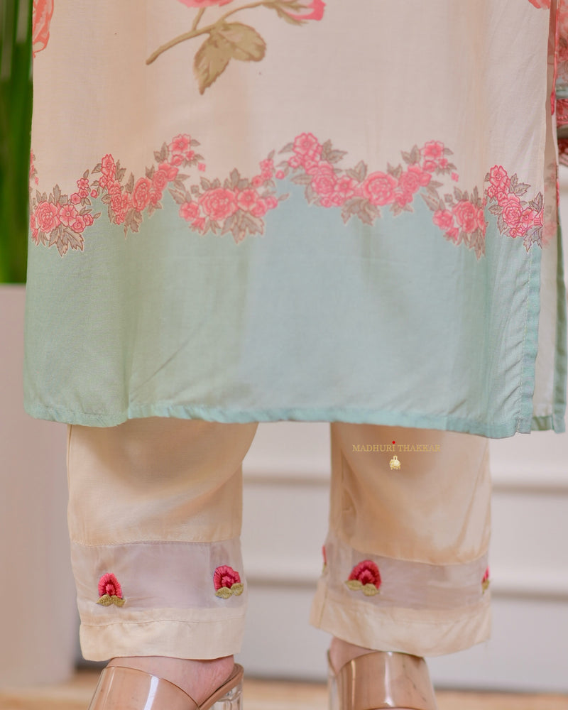 Ivory Peach Floral Muslin Threadwork Suit