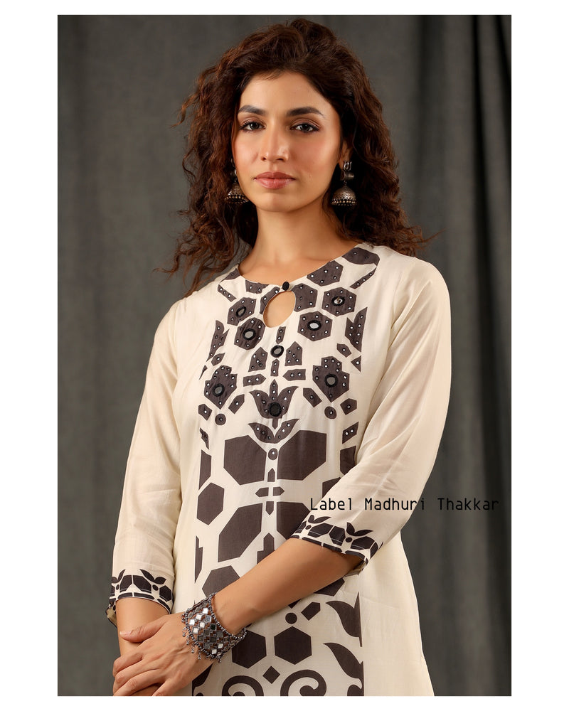 Ivory-Black Geometric Panel Muslin Kurta Set