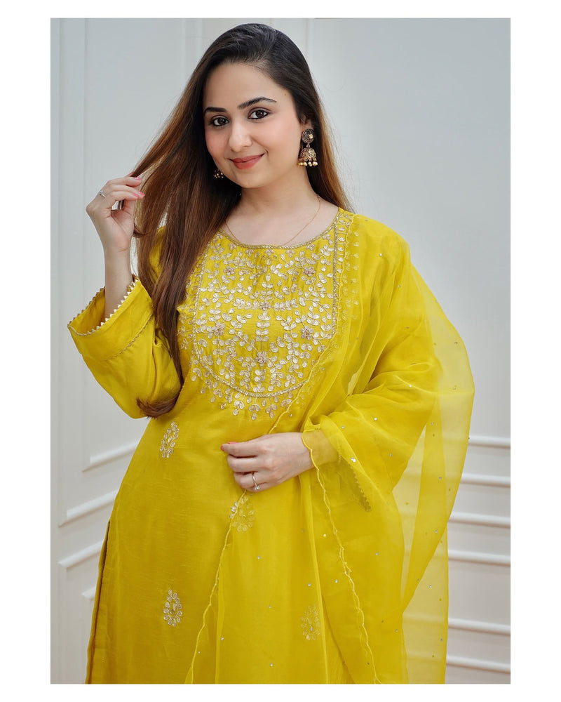 Yellow Gotapatti Handwork Suit