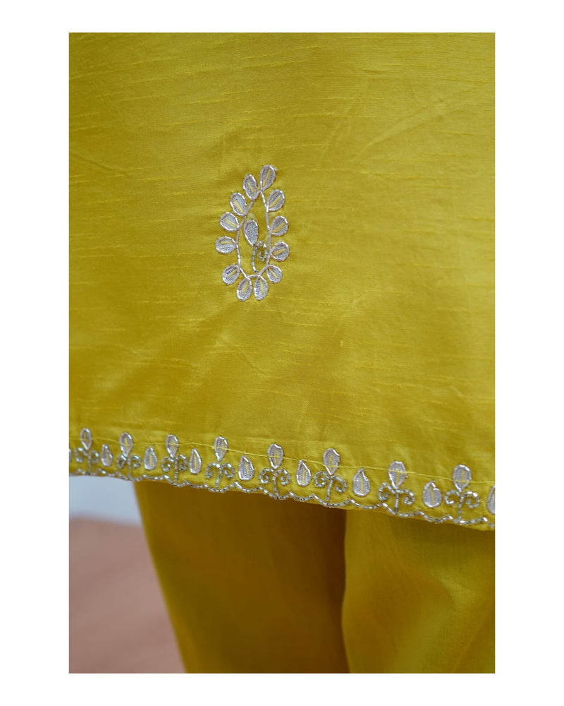 Yellow Gotapatti Handwork Suit