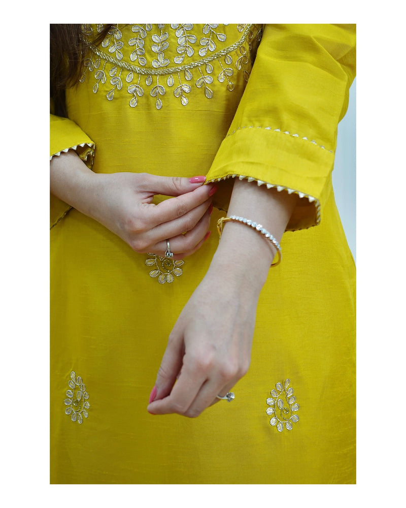 Yellow Gotapatti Handwork Suit