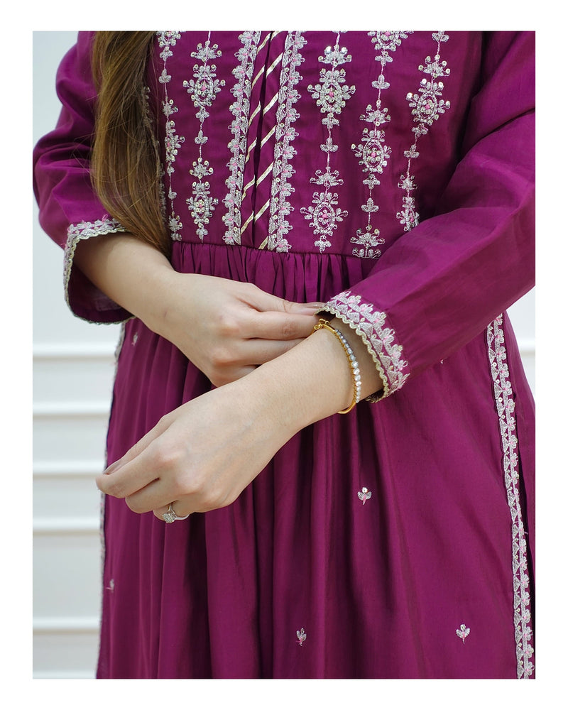 Magenta Nayra Embroidered Suit