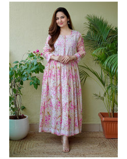 Pink Floral Lucknowi Chikankari Kurta