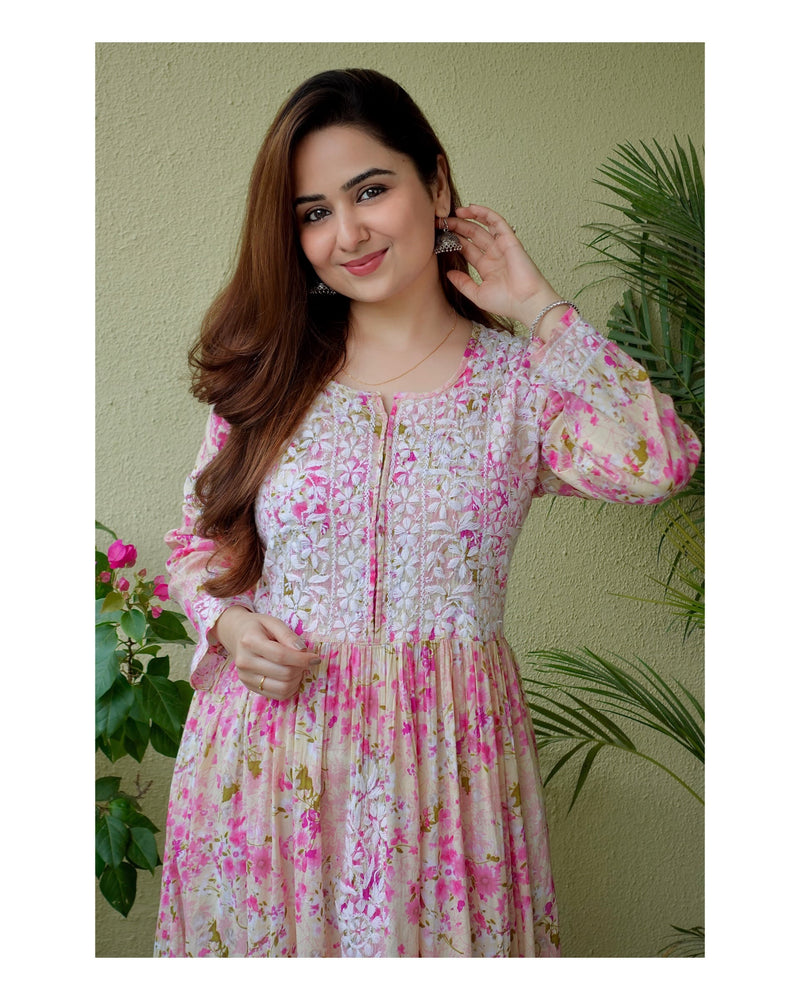 Pink Floral Lucknowi Chikankari Kurta