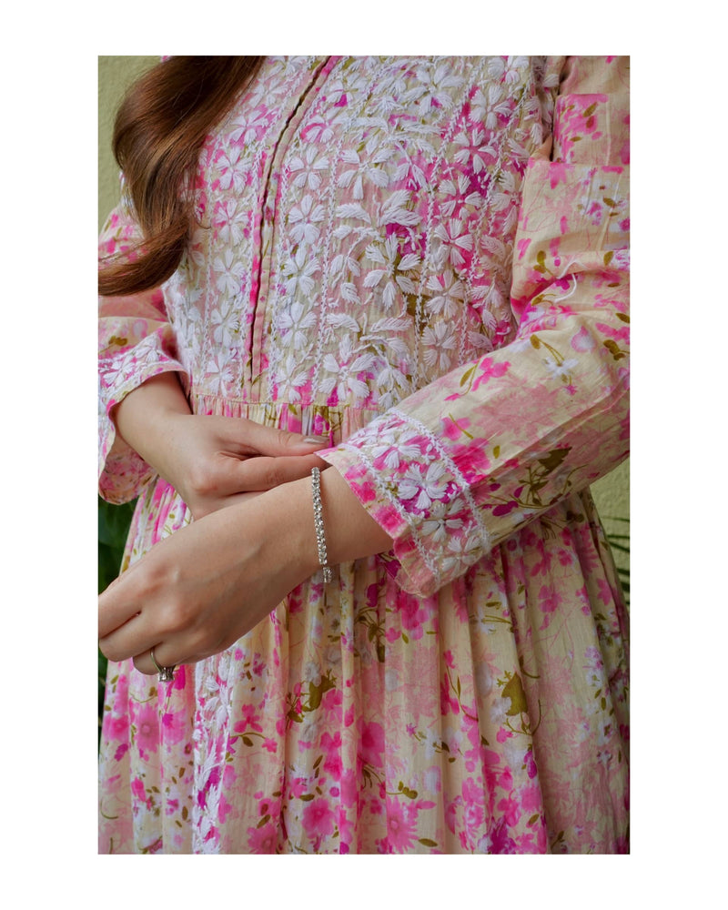 Pink Floral Lucknowi Chikankari Kurta