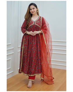 Maroon Floral Muslin Alia Handwork Suit